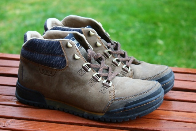 Ahnu Elkridge WP hiking boot review